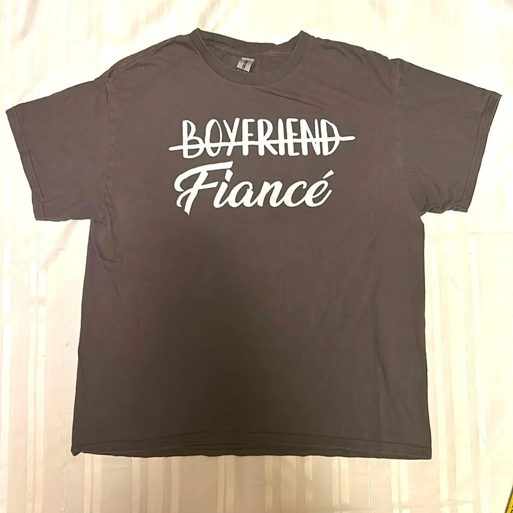 🛑UNAVAILABLE 🛑Gildan Fiancé Tee - Picture 1 of 6